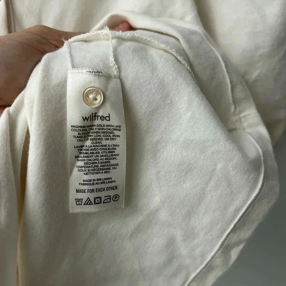 Aritzia Wilfred  billow top - Picture 10 of 12